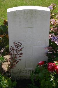 Dozinghem Military Cemetery - Jones, A E